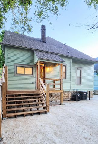 1006 W Walnut Street, Springfield, MO 65806