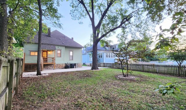 1006 W Walnut Street, Springfield, MO 65806