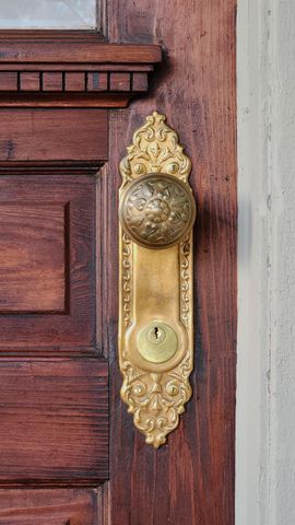 1006 W Walnut Street, Springfield, MO 65806