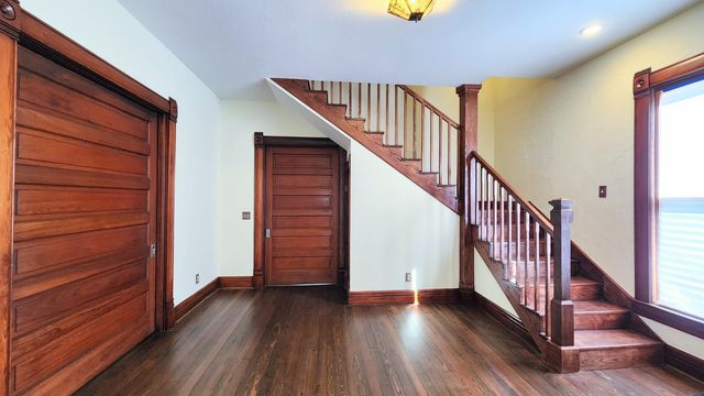 1006 W Walnut Street, Springfield, MO 65806