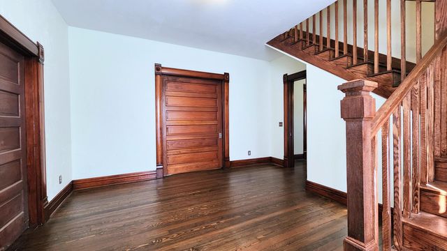 1006 W Walnut Street, Springfield, MO 65806