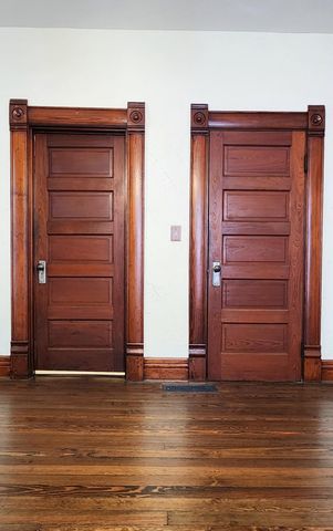 1006 W Walnut Street, Springfield, MO 65806