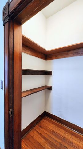 1006 W Walnut Street, Springfield, MO 65806