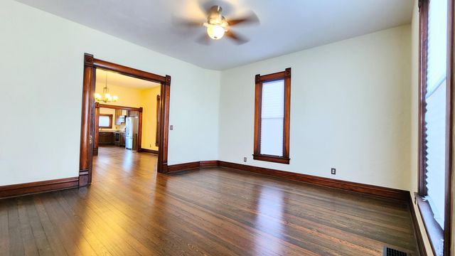 1006 W Walnut Street, Springfield, MO 65806