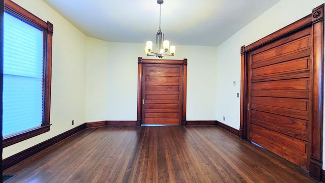 1006 W Walnut Street, Springfield, MO 65806