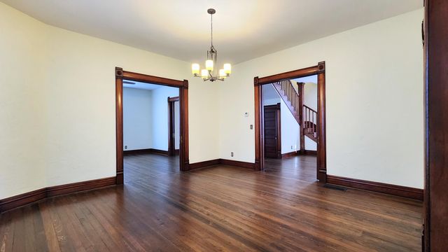 1006 W Walnut Street, Springfield, MO 65806