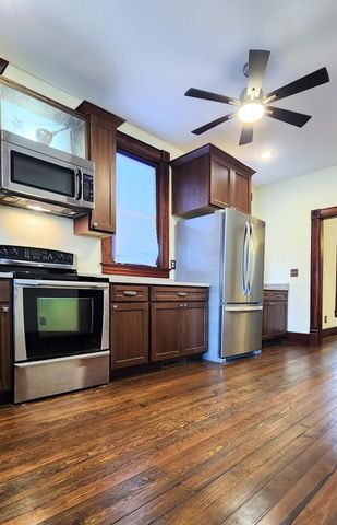 1006 W Walnut Street, Springfield, MO 65806