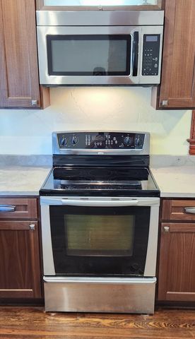 1006 W Walnut Street, Springfield, MO 65806