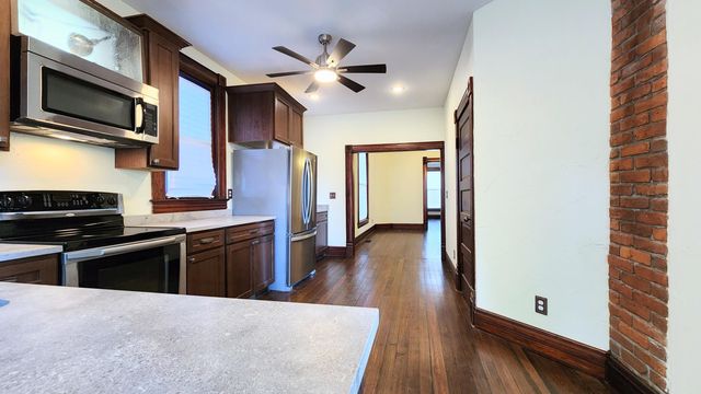 1006 W Walnut Street, Springfield, MO 65806