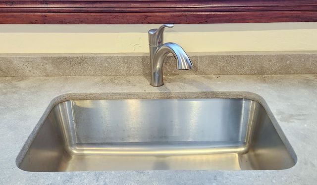 1006 W Walnut Street, Springfield, MO 65806