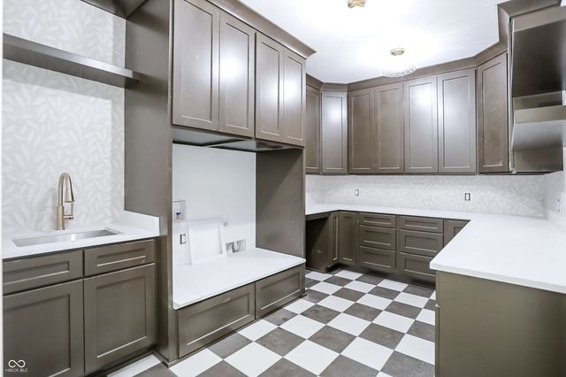 1589 Chatham Ridge Court, Westfield, IN 46074