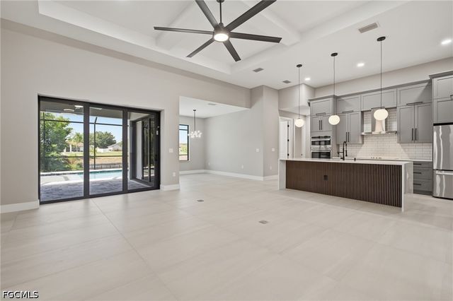 2306 SW 16th TER, Cape Coral, FL 33991