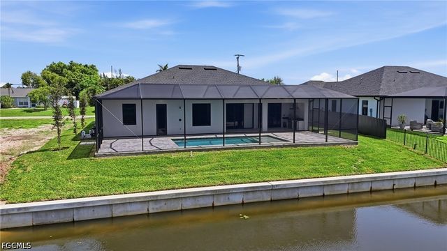 2306 SW 16th TER, Cape Coral, FL 33991