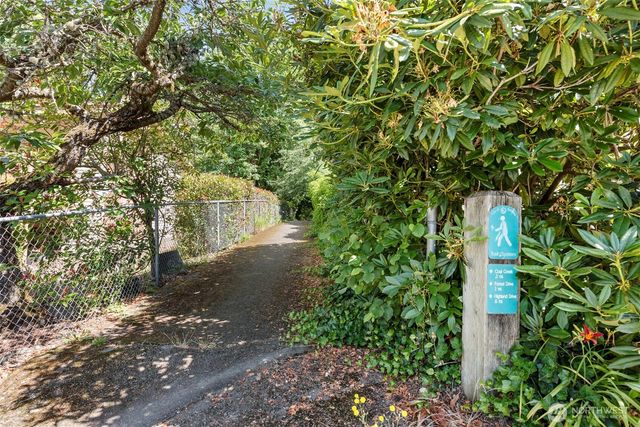 13509 SE 59th Street, Bellevue, WA 98006