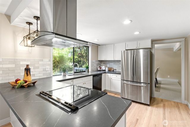 13509 SE 59th Street, Bellevue, WA 98006
