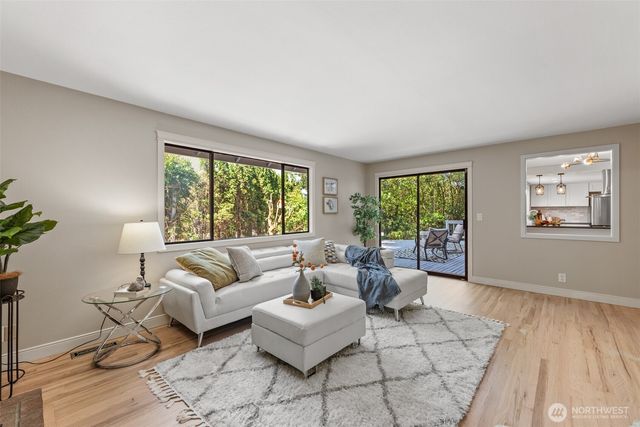 13509 SE 59th Street, Bellevue, WA 98006