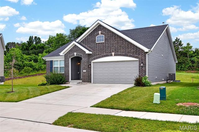 112 Creek Haven Court, Lake St Louis, MO 63367
