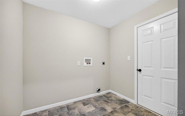 112 Creek Haven Court, Lake St Louis, MO 63367