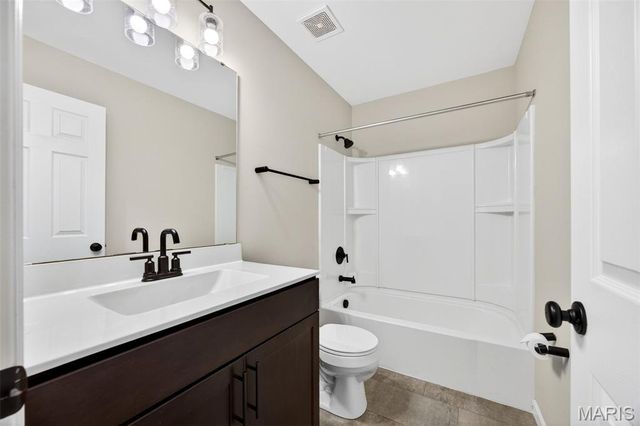 112 Creek Haven Court, Lake St Louis, MO 63367