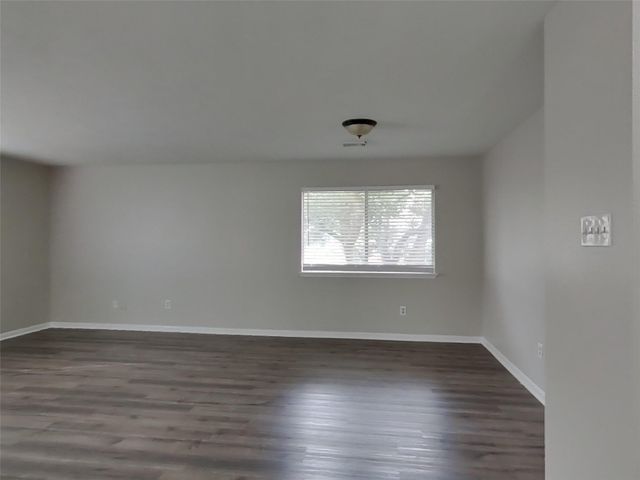 5911 Klamath Falls Court, Houston, TX 77041