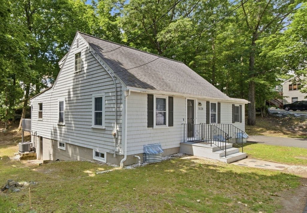 165-R Green Street, Stoneham, MA 02180
