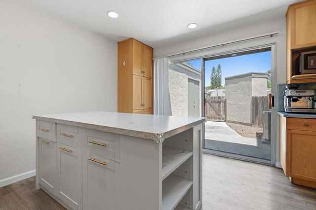 5006 Ducos Place, San Diego, CA 92124