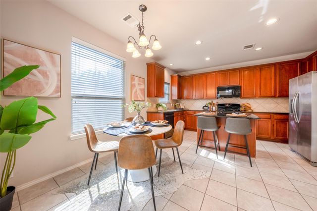8744 Blackvireo DR, Austin, TX 78729
