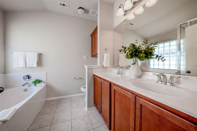 8744 Blackvireo DR, Austin, TX 78729