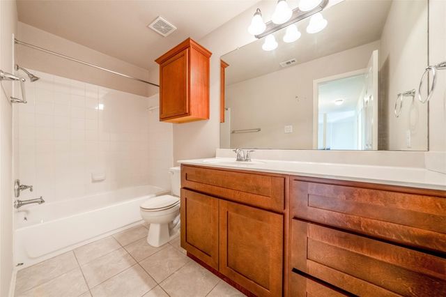 8744 Blackvireo DR, Austin, TX 78729