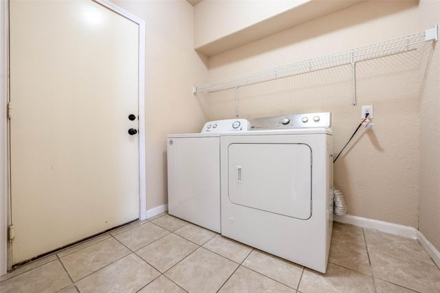 8744 Blackvireo DR, Austin, TX 78729