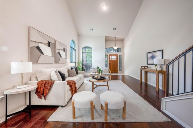 8744 Blackvireo DR, Austin, TX 78729