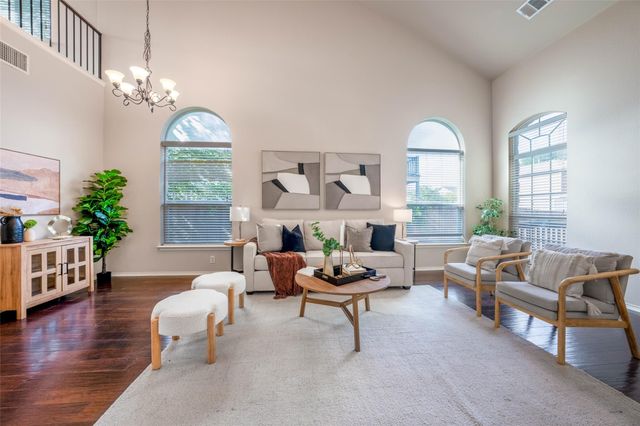 8744 Blackvireo DR, Austin, TX 78729