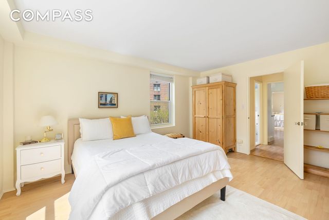 3511 85th St Apt 5H, New York City, NY 11372
