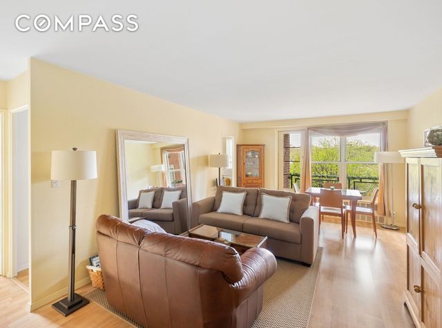 3511 85th St Apt 5H, New York City, NY 11372
