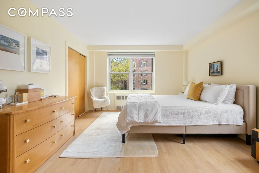 3511 85th St Apt 5H, New York City, NY 11372