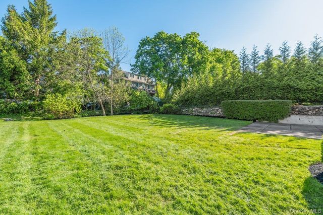 35 Berrian Road, New Rochelle, NY 10804