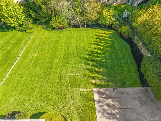 35 Berrian Road, New Rochelle, NY 10804