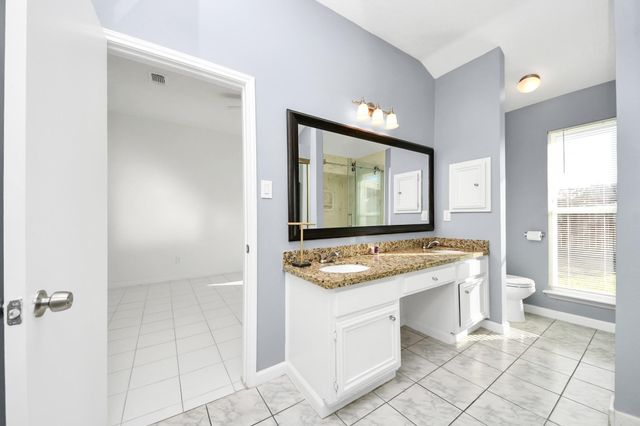 10011 Berry Limb Drive, Houston, TX 77099