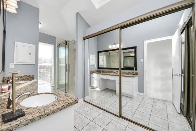 10011 Berry Limb Drive, Houston, TX 77099