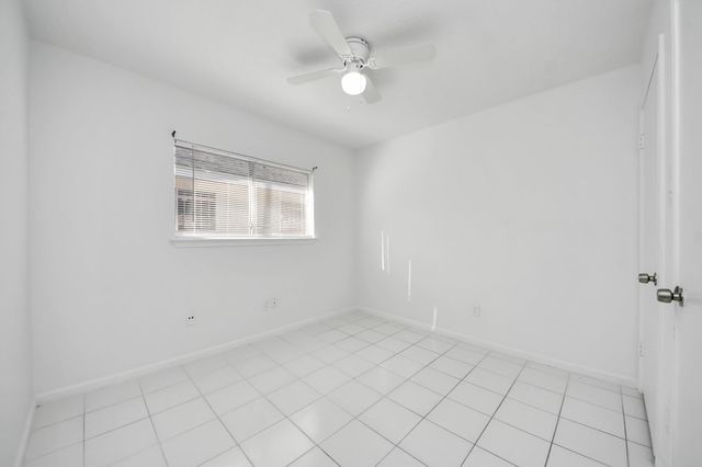 10011 Berry Limb Drive, Houston, TX 77099