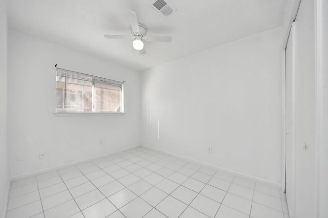 10011 Berry Limb Drive, Houston, TX 77099