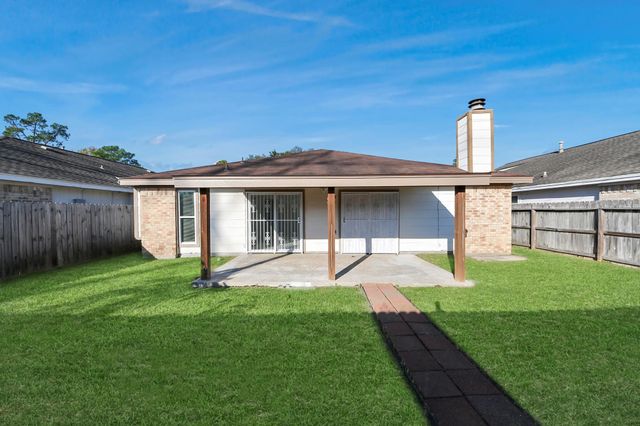 10011 Berry Limb Drive, Houston, TX 77099