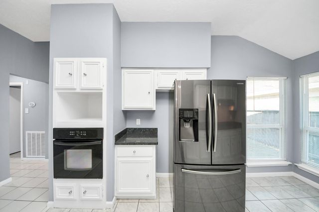 10011 Berry Limb Drive, Houston, TX 77099