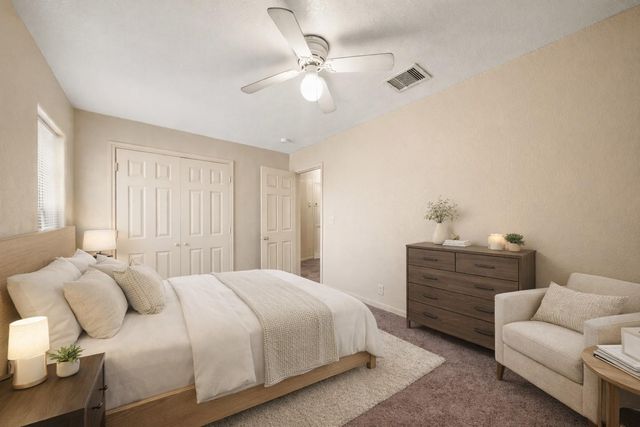 4636 Mayflower A, Houston, TX 77033