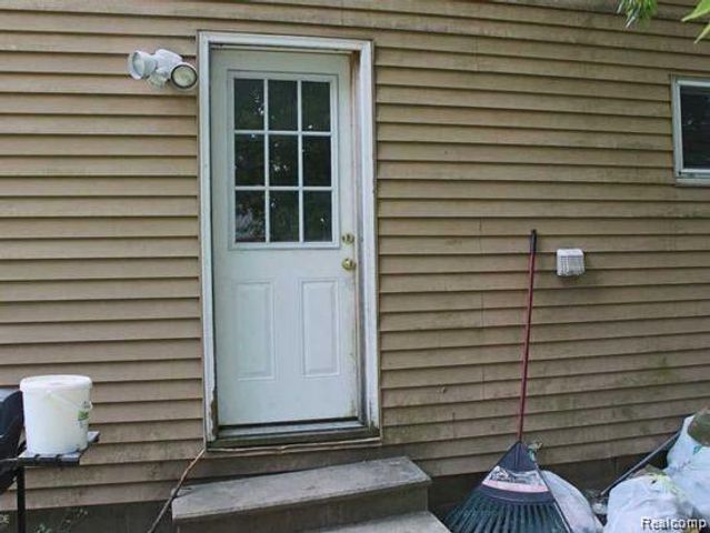 842 LELAND Street, Flint, MI 48507