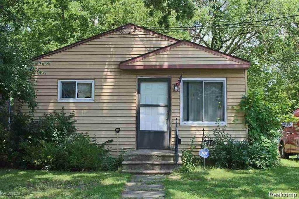 842 LELAND Street, Flint, MI 48507