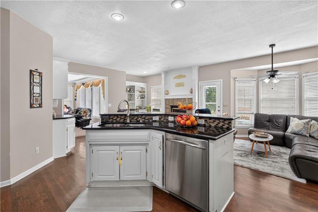 14921 Benson Street, Overland Park, KS 66221