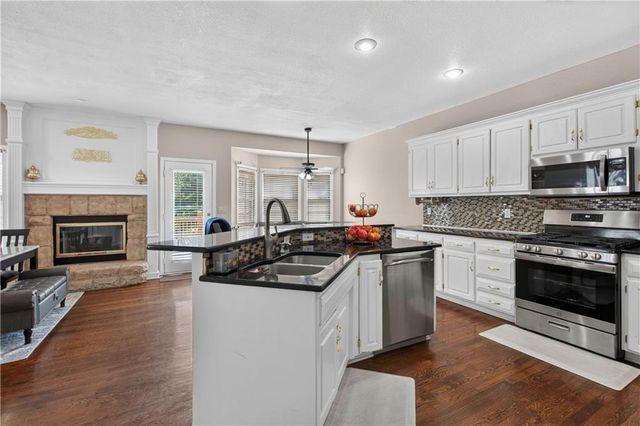 14921 Benson Street, Overland Park, KS 66221