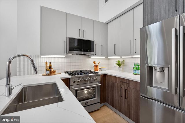 2440 ONTARIO RD NW, Washington, DC 20009