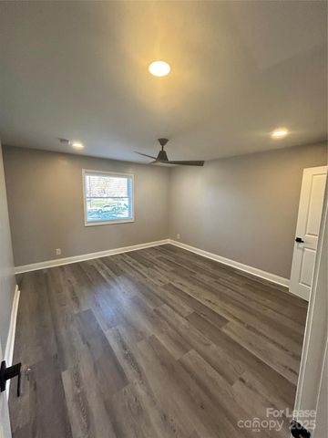 9156 Black Heath Circle E, Charlotte, NC 28214